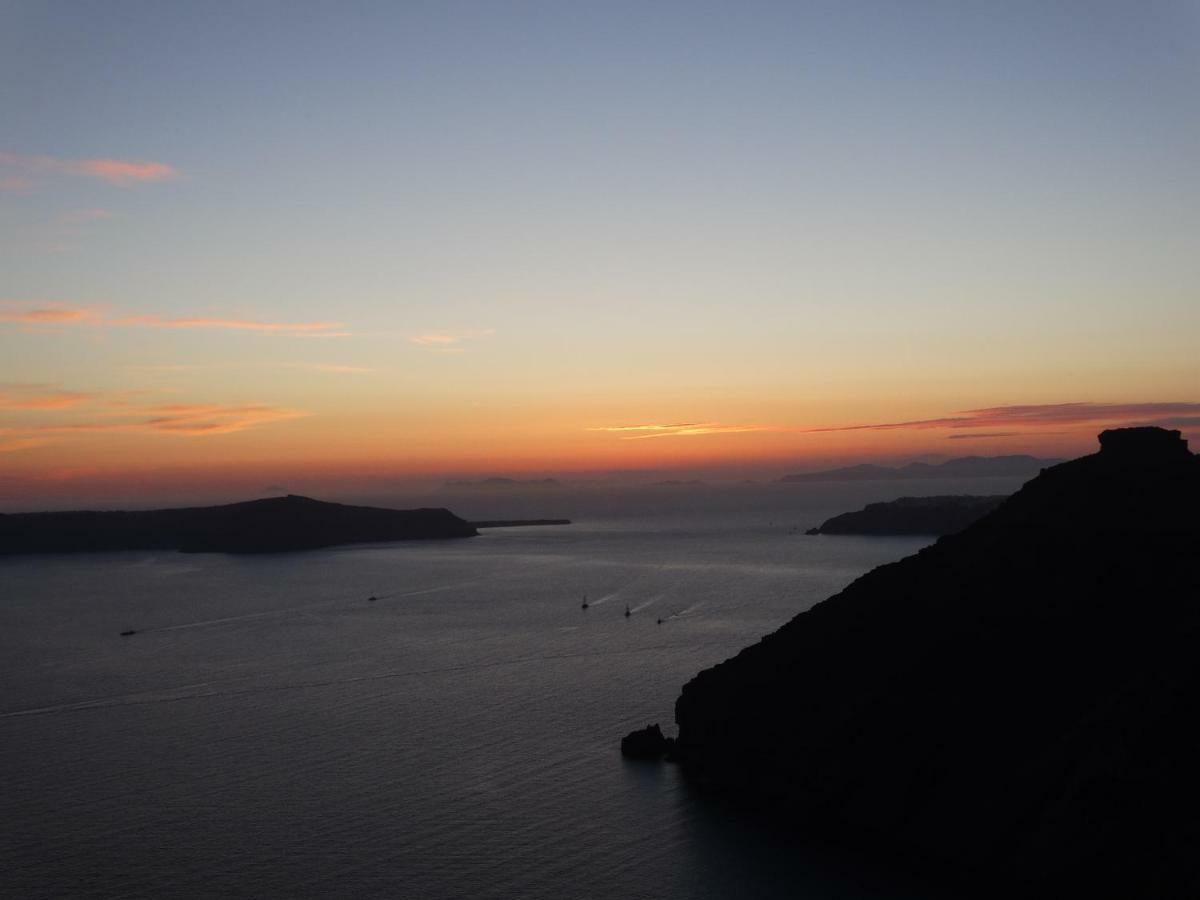 Yposkafo Suites - Studio - Santorini Fira  Exteriör bild